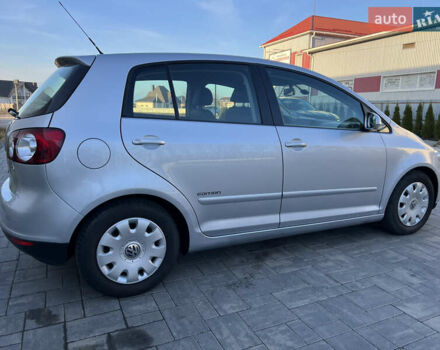 Серый Фольксваген Гольф Плюс, объемом двигателя 1.6 л и пробегом 99 тыс. км за 7250 $, фото 20 на Automoto.ua