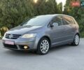 Серый Фольксваген Гольф Плюс, объемом двигателя 1.4 л и пробегом 263 тыс. км за 7399 $, фото 2 на Automoto.ua