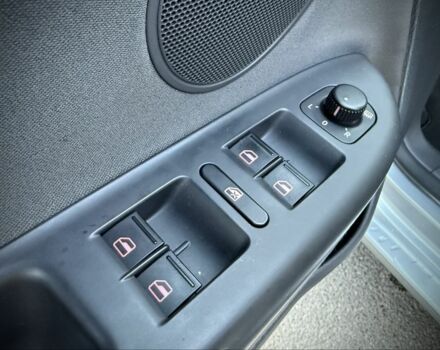 Сірий Фольксваген Golf Plus, об'ємом двигуна 1.6 л та пробігом 237 тис. км за 6999 $, фото 9 на Automoto.ua