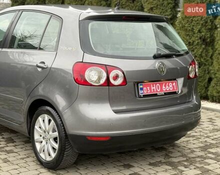Серый Фольксваген Гольф Плюс, объемом двигателя 1.4 л и пробегом 155 тыс. км за 5700 $, фото 33 на Automoto.ua