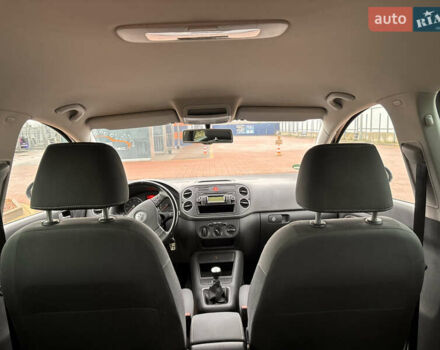 Серый Фольксваген Гольф Плюс, объемом двигателя 1.6 л и пробегом 128 тыс. км за 6700 $, фото 18 на Automoto.ua