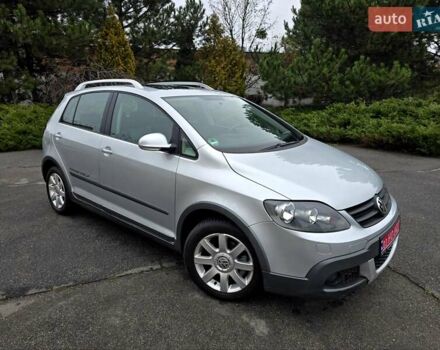 Серый Фольксваген Гольф Плюс, объемом двигателя 1.4 л и пробегом 121 тыс. км за 7400 $, фото 3 на Automoto.ua