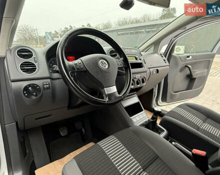 Серый Фольксваген Гольф Плюс, объемом двигателя 1.6 л и пробегом 206 тыс. км за 6200 $, фото 26 на Automoto.ua