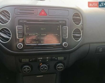 Фольксваген Гольф Плюс 2008 в Коростене на Automoto.ua Серый Фольксваген Гольф Плюс, объемом двигателя 1.6 л и пробегом 194 тыс. км за 6850 $, фото 2 на Automoto.ua