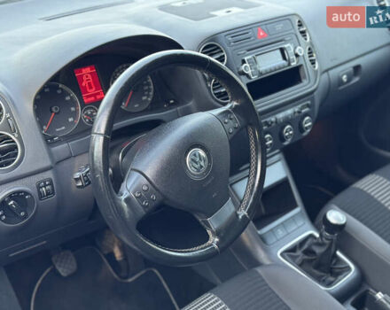 Серый Фольксваген Гольф Плюс, объемом двигателя 0 л и пробегом 166 тыс. км за 5800 $, фото 53 на Automoto.ua