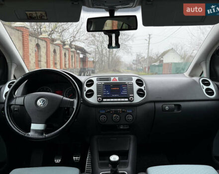 Серый Фольксваген Гольф Плюс, объемом двигателя 1.6 л и пробегом 225 тыс. км за 7399 $, фото 42 на Automoto.ua