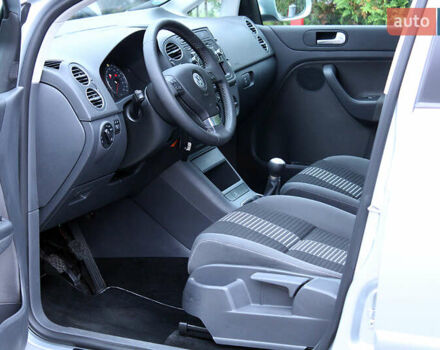 Серый Фольксваген Гольф Плюс, объемом двигателя 1.6 л и пробегом 189 тыс. км за 7800 $, фото 33 на Automoto.ua