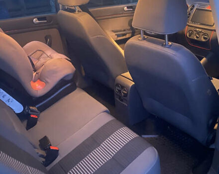 Серый Фольксваген Гольф Плюс, объемом двигателя 1.4 л и пробегом 231 тыс. км за 6600 $, фото 19 на Automoto.ua