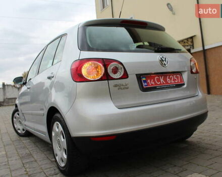Фольксваген Гольф Плюс 2008 в Трускавце на Automoto.ua Серый Фольксваген Гольф Плюс, объемом двигателя 1.6 л и пробегом 195 тыс. км за 6790 $, фото 14 на Automoto.ua