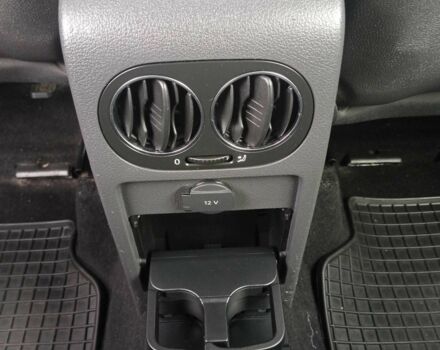 Серый Фольксваген Гольф Плюс, объемом двигателя 1.4 л и пробегом 261 тыс. км за 5900 $, фото 9 на Automoto.ua