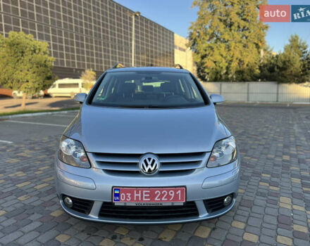 Фольксваген Гольф Плюс 2008 в Луцке на Automoto.ua Серый Фольксваген Гольф Плюс, объемом двигателя 1.4 л и пробегом 169 тыс. км за 7350 $, фото 4 на Automoto.ua