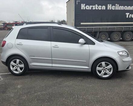 Серый Фольксваген Гольф Плюс, объемом двигателя 1.4 л и пробегом 211 тыс. км за 6400 $, фото 16 на Automoto.ua