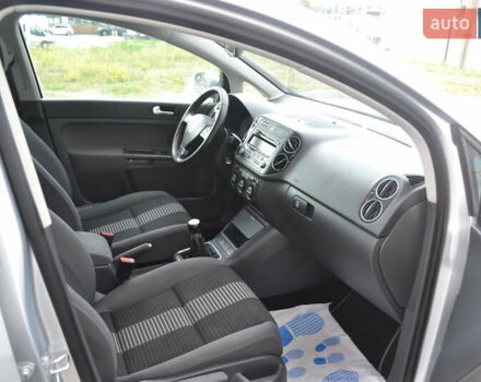Сірий Фольксваген Golf Plus, об'ємом двигуна 1.6 л та пробігом 160 тис. км за 7999 $, фото 35 на Automoto.ua