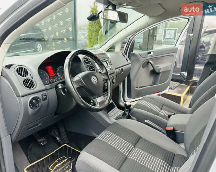 Серый Фольксваген Гольф Плюс, объемом двигателя 1.6 л и пробегом 245 тыс. км за 7800 $, фото 12 на Automoto.ua