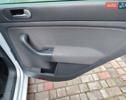 Серый Фольксваген Гольф Плюс, объемом двигателя 1.4 л и пробегом 225 тыс. км за 7550 $, фото 16 на Automoto.ua