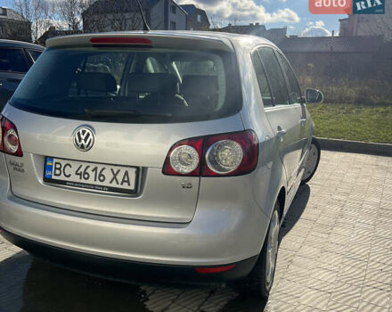 Серый Фольксваген Гольф Плюс, объемом двигателя 1.6 л и пробегом 210 тыс. км за 7500 $, фото 2 на Automoto.ua