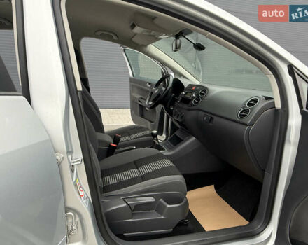 Серый Фольксваген Гольф Плюс, объемом двигателя 1.6 л и пробегом 206 тыс. км за 6200 $, фото 39 на Automoto.ua