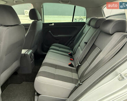 Серый Фольксваген Гольф Плюс, объемом двигателя 1.6 л и пробегом 206 тыс. км за 6200 $, фото 47 на Automoto.ua