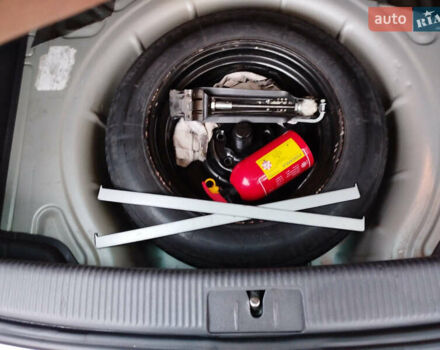 Серый Фольксваген Гольф Плюс, объемом двигателя 1.4 л и пробегом 225 тыс. км за 7550 $, фото 14 на Automoto.ua