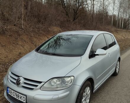 Серый Фольксваген Гольф Плюс, объемом двигателя 1.6 л и пробегом 199 тыс. км за 6550 $, фото 1 на Automoto.ua