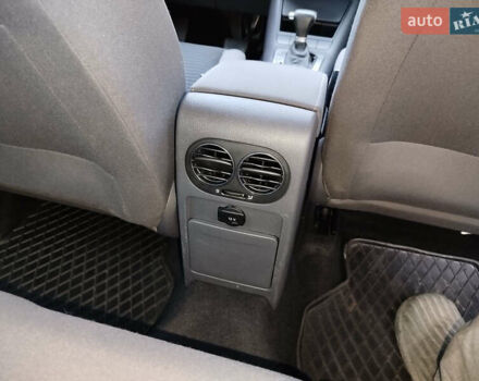 Серый Фольксваген Гольф Плюс, объемом двигателя 1.4 л и пробегом 225 тыс. км за 7550 $, фото 19 на Automoto.ua