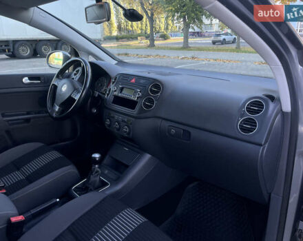 Фольксваген Гольф Плюс 2008 в Черкассах на Automoto.ua Серый Фольксваген Гольф Плюс, объемом двигателя 1.4 л и пробегом 238 тыс. км за 6599 $, фото 72 на Automoto.ua