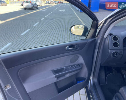 Серый Фольксваген Гольф Плюс, объемом двигателя 1.4 л и пробегом 174 тыс. км за 6150 $, фото 9 на Automoto.ua