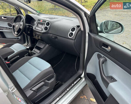 Сірий Фольксваген Golf Plus, об'ємом двигуна 1.4 л та пробігом 213 тис. км за 6900 $, фото 5 на Automoto.ua