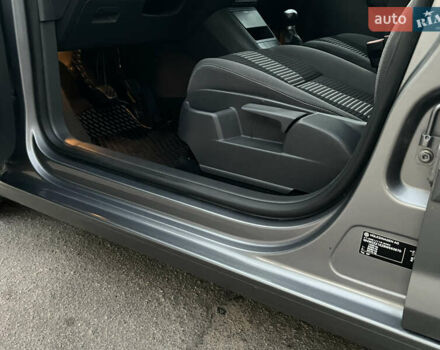 Серый Фольксваген Гольф Плюс, объемом двигателя 0 л и пробегом 221 тыс. км за 6300 $, фото 33 на Automoto.ua