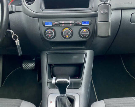 Серый Фольксваген Гольф Плюс, объемом двигателя 1.4 л и пробегом 200 тыс. км за 6900 $, фото 20 на Automoto.ua