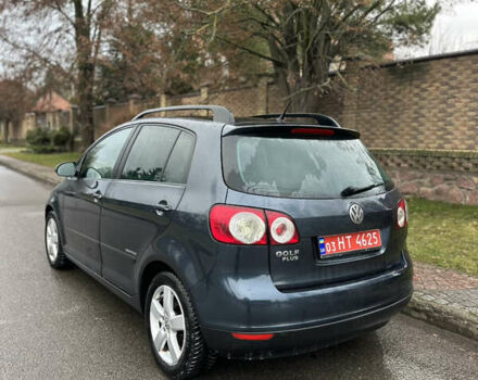 Серый Фольксваген Гольф Плюс, объемом двигателя 1.6 л и пробегом 165 тыс. км за 6850 $, фото 2 на Automoto.ua