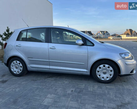 Серый Фольксваген Гольф Плюс, объемом двигателя 1.6 л и пробегом 99 тыс. км за 7250 $, фото 23 на Automoto.ua