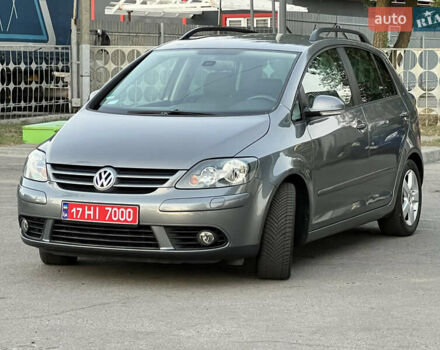 Серый Фольксваген Гольф Плюс, объемом двигателя 0 л и пробегом 221 тыс. км за 6300 $, фото 1 на Automoto.ua