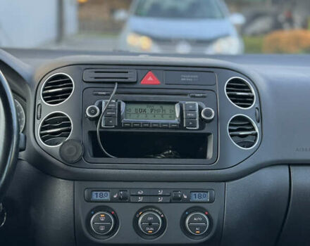 Серый Фольксваген Гольф Плюс, объемом двигателя 1.6 л и пробегом 208 тыс. км за 6490 $, фото 18 на Automoto.ua