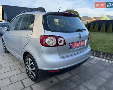 Серый Фольксваген Гольф Плюс, объемом двигателя 1.6 л и пробегом 208 тыс. км за 6490 $, фото 7 на Automoto.ua