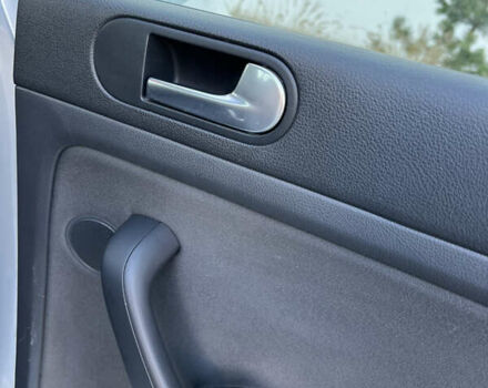 Серый Фольксваген Гольф Плюс, объемом двигателя 1.6 л и пробегом 99 тыс. км за 7250 $, фото 71 на Automoto.ua