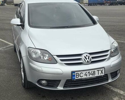Серый Фольксваген Гольф Плюс, объемом двигателя 1.4 л и пробегом 211 тыс. км за 6400 $, фото 8 на Automoto.ua