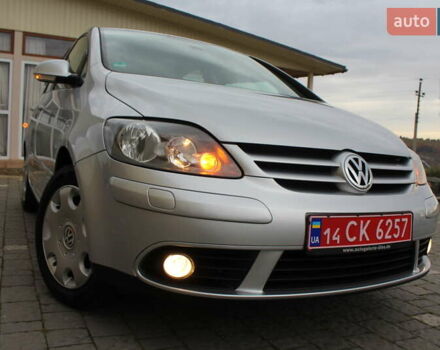 Фольксваген Гольф Плюс 2008 в Трускавце на Automoto.ua Серый Фольксваген Гольф Плюс, объемом двигателя 1.6 л и пробегом 195 тыс. км за 6790 $, фото 9 на Automoto.ua