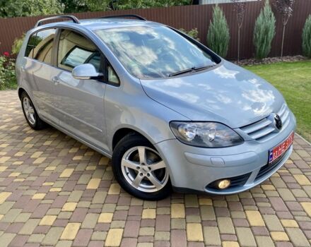 Серый Фольксваген Гольф Плюс, объемом двигателя 1.4 л и пробегом 199 тыс. км за 7400 $, фото 1 на Automoto.ua