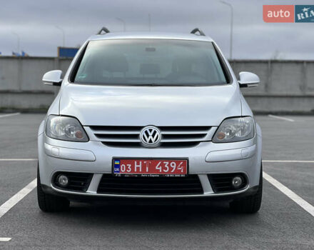Сірий Фольксваген Golf Plus, об'ємом двигуна 1.4 л та пробігом 183 тис. км за 7899 $, фото 1 на Automoto.ua