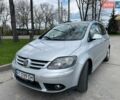 Серый Фольксваген Гольф Плюс, объемом двигателя 1.6 л и пробегом 148 тыс. км за 6000 $, фото 1 на Automoto.ua