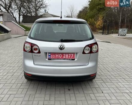 Серый Фольксваген Гольф Плюс, объемом двигателя 1.6 л и пробегом 127 тыс. км за 7550 $, фото 10 на Automoto.ua