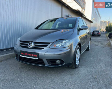 Сірий Фольксваген Golf Plus, об'ємом двигуна 1.4 л та пробігом 137 тис. км за 7950 $, фото 13 на Automoto.ua