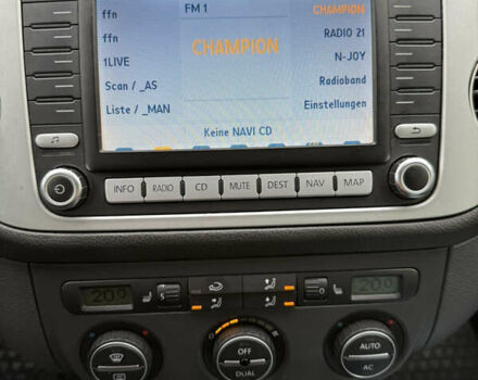 Серый Фольксваген Гольф Плюс, объемом двигателя 1.6 л и пробегом 225 тыс. км за 7399 $, фото 90 на Automoto.ua