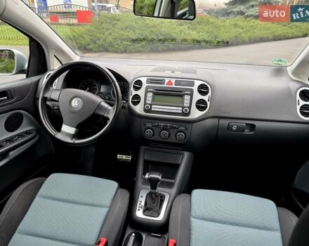 Серый Фольксваген Гольф Плюс, объемом двигателя 1.4 л и пробегом 121 тыс. км за 7400 $, фото 65 на Automoto.ua