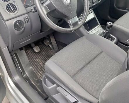 Серый Фольксваген Гольф Плюс, объемом двигателя 1.39 л и пробегом 260 тыс. км за 5900 $, фото 6 на Automoto.ua