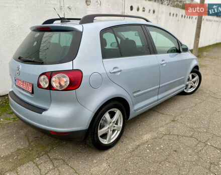 Серый Фольксваген Гольф Плюс, объемом двигателя 1.4 л и пробегом 200 тыс. км за 6900 $, фото 3 на Automoto.ua