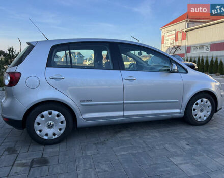 Серый Фольксваген Гольф Плюс, объемом двигателя 1.6 л и пробегом 99 тыс. км за 7250 $, фото 21 на Automoto.ua