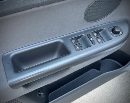 Сірий Фольксваген Golf Plus, об'ємом двигуна 1.6 л та пробігом 237 тис. км за 6999 $, фото 7 на Automoto.ua