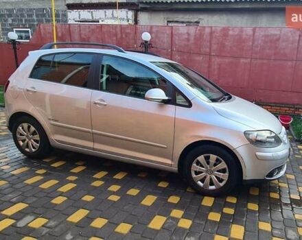 Серый Фольксваген Гольф Плюс, объемом двигателя 1.4 л и пробегом 180 тыс. км за 6900 $, фото 9 на Automoto.ua